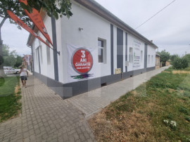 Spațiu comercial de &icirc;nchiriat &ndash; F&acirc;nt&acirc;nele, poziție ce