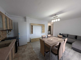 Apartament cu 3 camere, zona Terra
