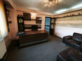 Spatiu birou, zona Stefan cel Mare, Radauti