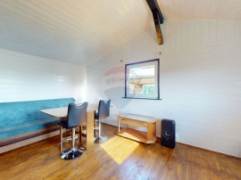 Casă cu grădină amenajată | Oază privată de relaxar...