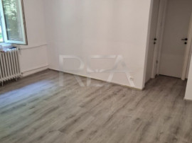 Apartament 2 Camere , Semi-Decomandat , Etaj 2/4 , Piata Res
