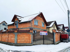 Casă vilă de v&acirc;nzare &icirc;n Cristian, Sibiu