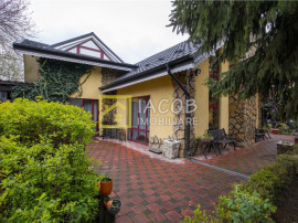 Casa P M, comuna Margineni, Bacau