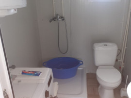 Techirghiol , teren intravilan cu o casuta de vacanta