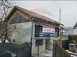 Casă / Vilă cu 5 camere de v&acirc;nzare &icirc;n zona Poiana Tap...