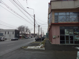 Spatiu comercial soseaua Rm Sarat P+2