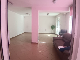 Cosbuc, spatiu comercial, 50mp