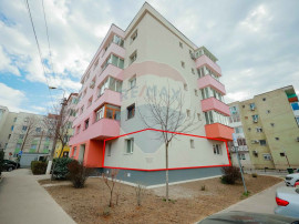 De v&acirc;nzare &ndash; Apartament 2 camere, parter &icirc;nalt, tripl...