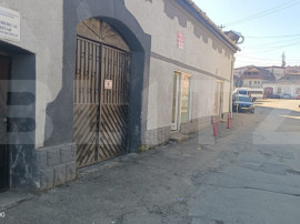 OPORTUNITATE REGHIN: Spațiu Comercial Stradal + Potențial