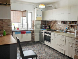 Apartament de 3 camere, decomandat, 73mp, zona Calea Doro...