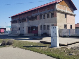 Clădire Spatiu Comercial 780 mp pe DN T&acirc;rgoviște&ndash;Găeș