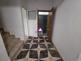 Apartament 3 camere de inchiriat ETAJUL 1 &ndash; destinat mu...