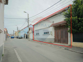 Casă cu teren 360 mp, central, zona Bd. Dacia, Canonicil...
