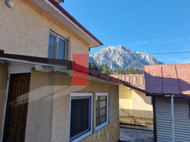 CASA DE VANZARE IN BUSTENI- POIANA TAPULUI