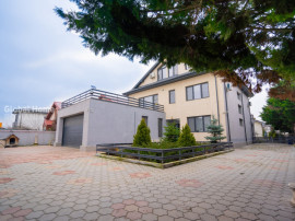 Pantelimon | Vila 8 Camere 556 MP + Teren 1038 MP + Garaj |