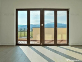 Apartament 3 camere, open space - zona Cristian
