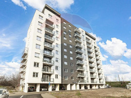 Spațiu versatil &icirc;n bloc nou-perfect pentru birou, cabin...
