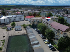 Apartament de vanzare la etaj intermediar intre scoli si ...