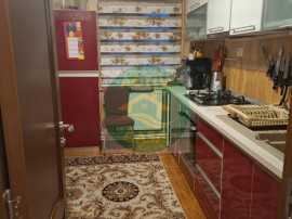Apartament 3 camere, etaj intermediar, mobilat