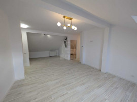 Apartament 4 camere semidecomandat zona Florilor
