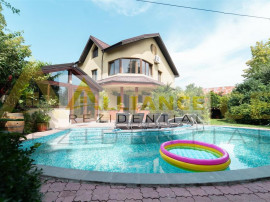 Vila 7 camere + Piscina - Soseaua Oltenitei