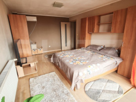 Apartament de &icirc;nchiriat, 80 mp, zona Badea Cartan