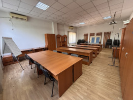 Spatiu Birou - Metrou Costin Georgian - Parcare!