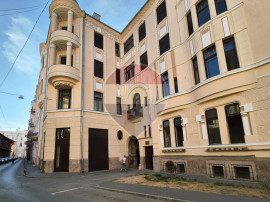 Spațiu comercial cu mezanin &icirc;n Palatul Bohuș &ndash; ultra...