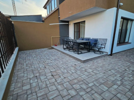 Casa duplex 130mp, mobilat, zona Stadionului de fotbal, Floresti