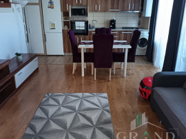 Apartament 3 camere de vanzare , zona Sesul de Sus , Florest