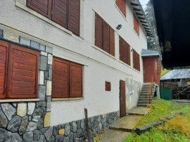 Casa de locuit situata in Busteni
