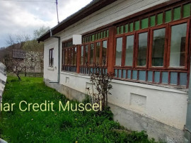 Casa 3 cam Poienari de Muscel,Teren 694,sat Jugur,19500 euro