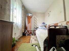 Apartament cu 2 camere, zona Sagului