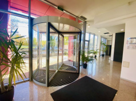 Cladire de birouri moderna P+2 cu terasa, depozit, parcare,