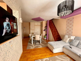 Apartament la mansarda 3 camere 72 mp zona Terezian Sibiu