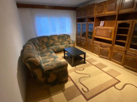 Obcini-Apartament 2 camere decomandat,et.3,mobilat,pret de 250Euro