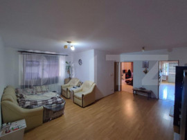Apartament 3 camere, 80 mp, decomandat, Decebal
