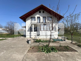 Casa de Vanzare 175 mp | Pret 160.000 &euro; | Varatec, Salc...