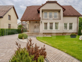 Vila spațioasă D+P+E la intrare &icirc;n Unirea &ndash; confort și