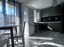 Apartament 3 camere,zona Tineretului cu gradina