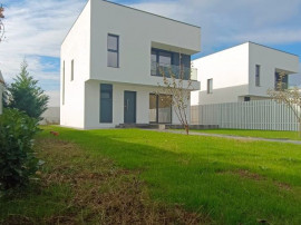 CASA DE LANGA PADURE, Clinceni str. Mierlei 73J