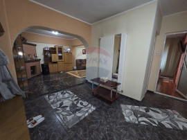 Apartament cu 3 camere etajul 1, Campineanca