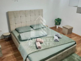 Apartament la curte, 1 camera, centrala proprie, zona Fra...