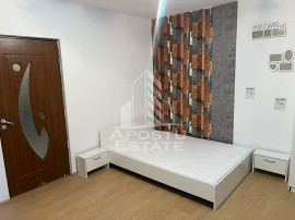 Apartament doua camere la casa,50mp,centrala proprie,zona...