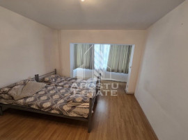 Apartament cu o camera spatios in zona Steaua, centrala t...