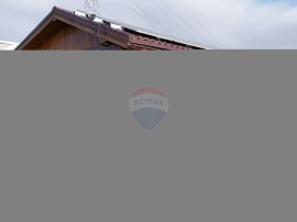 Casă cu grădină amenajată | Oază privată de relaxar...