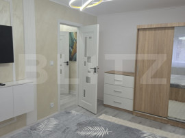 Apartament 3 camere, 62 mp, zona Shopping City