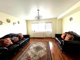 Apartament 2 camere, decomandat - zona Scriitorilor