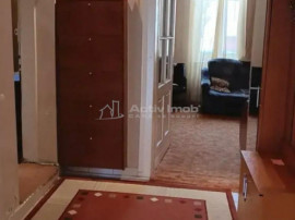 2 cam - la curte comuna