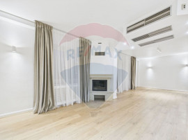 Casă / Vilă Pipera cu 7 camere de &icirc;nchiriat